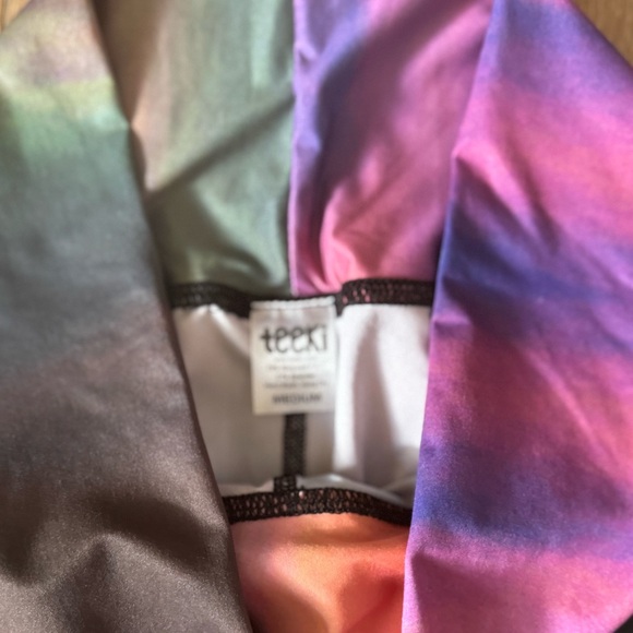 Teeki Leggings and Flares Bundle - all size medium (post 2/2) - Picture 16 of 16